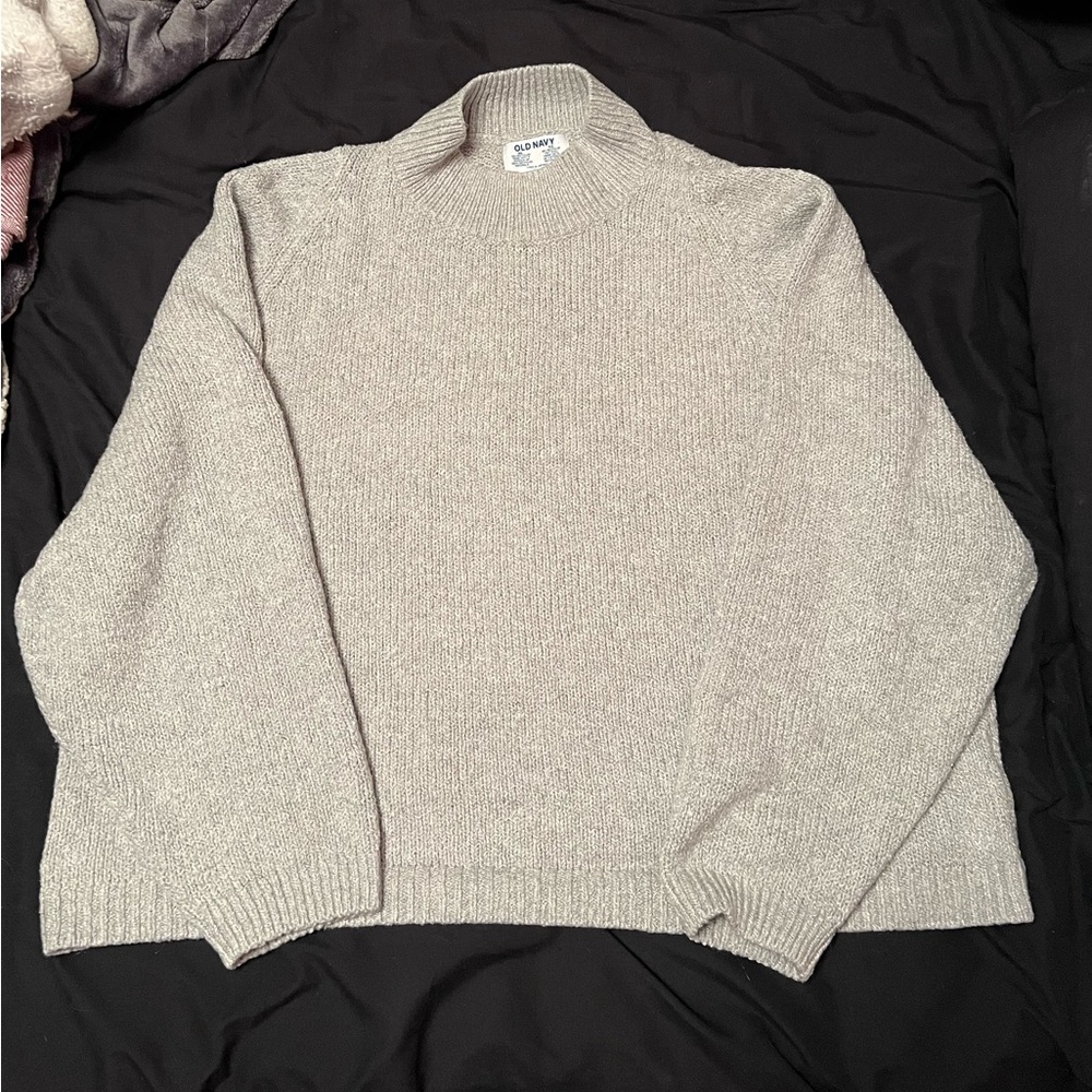Women’s Gray Sweater